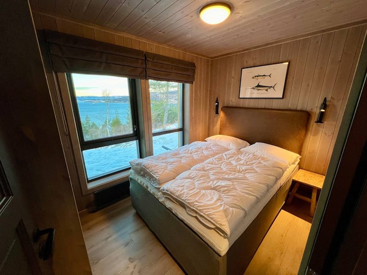 Bedroom 4 with a 140x200cm double bed.