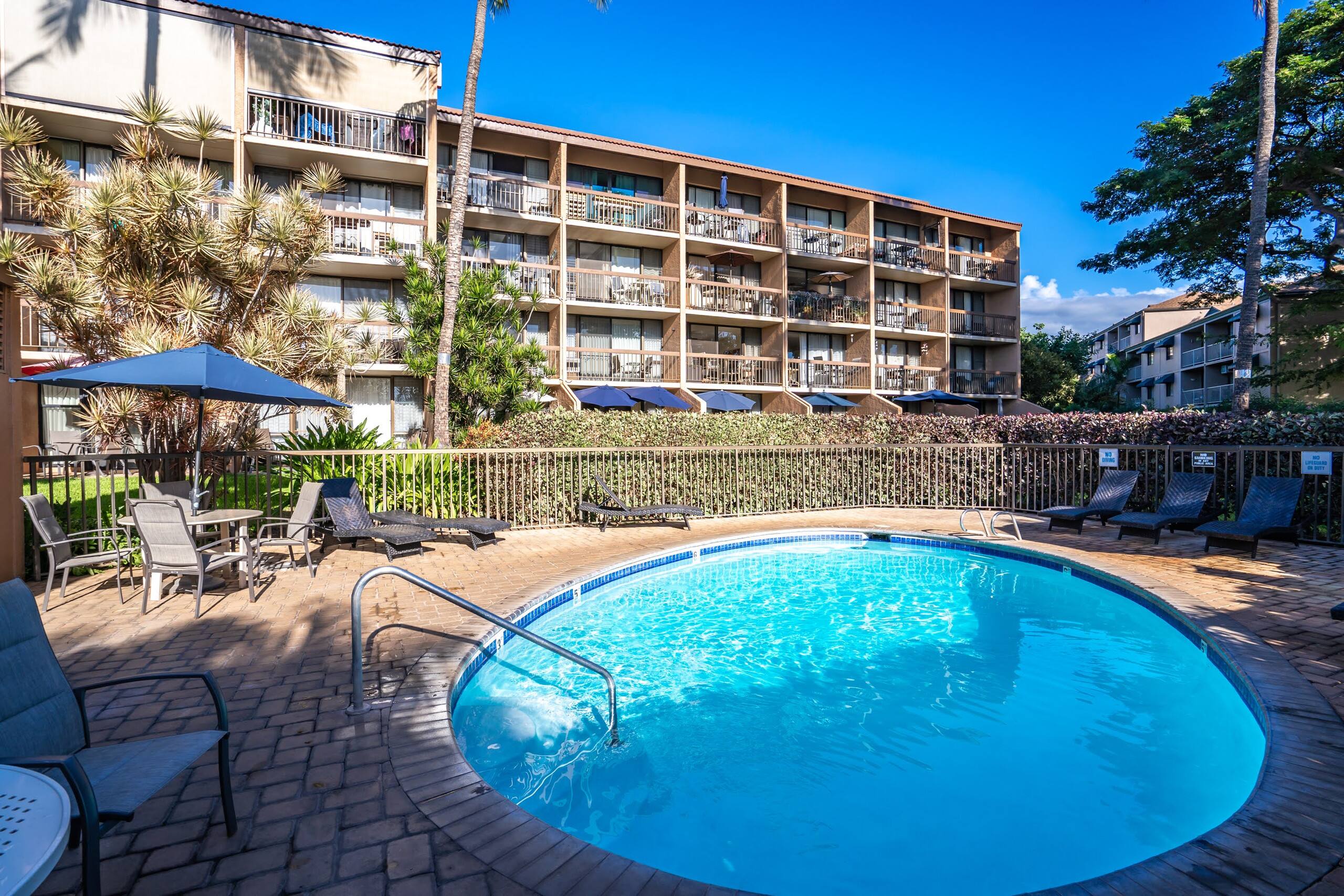 Condo in Kihei · ★4.84 · 1 bedroom · 2 beds · 1 shared bath - Image 32