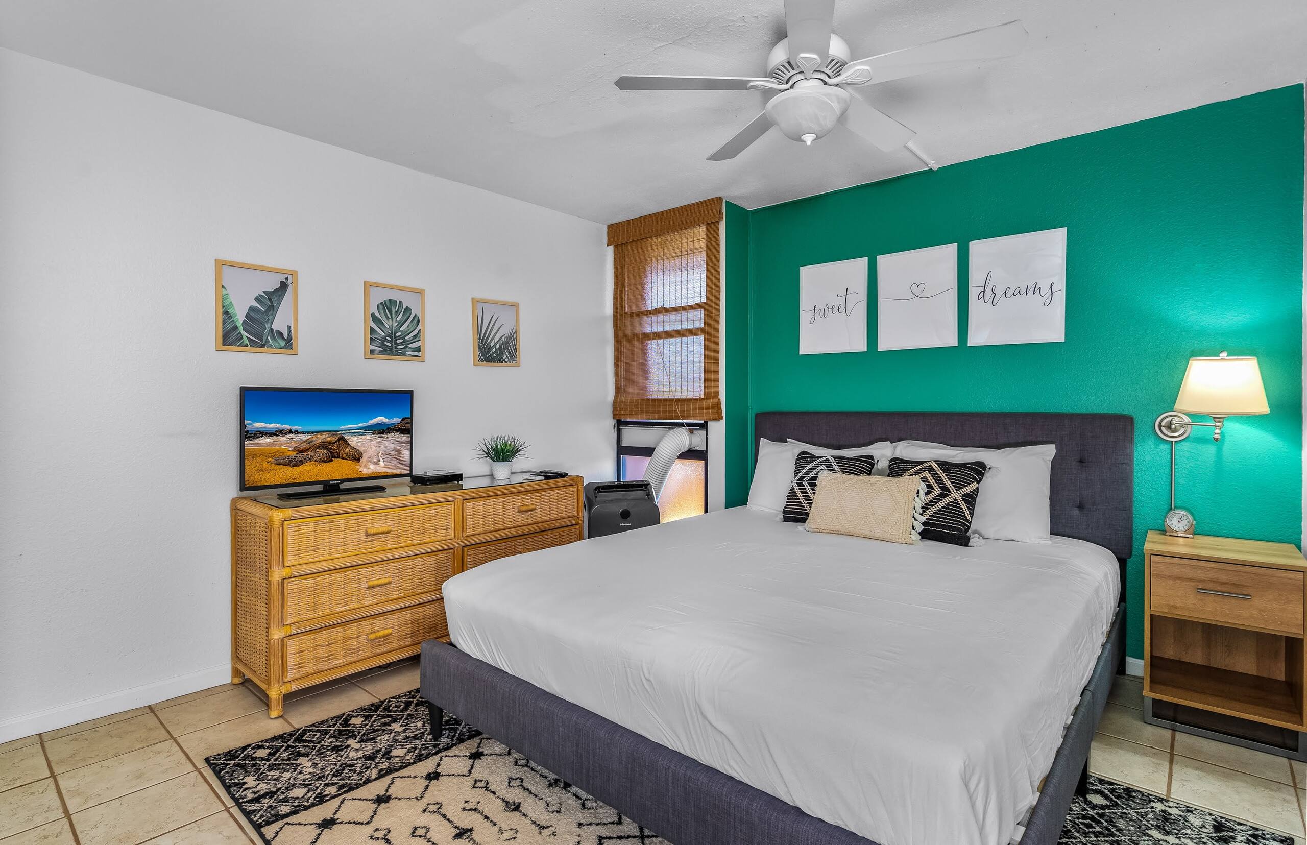 Condo in Kihei · ★4.84 · 1 bedroom · 2 beds · 1 shared bath - Image 1