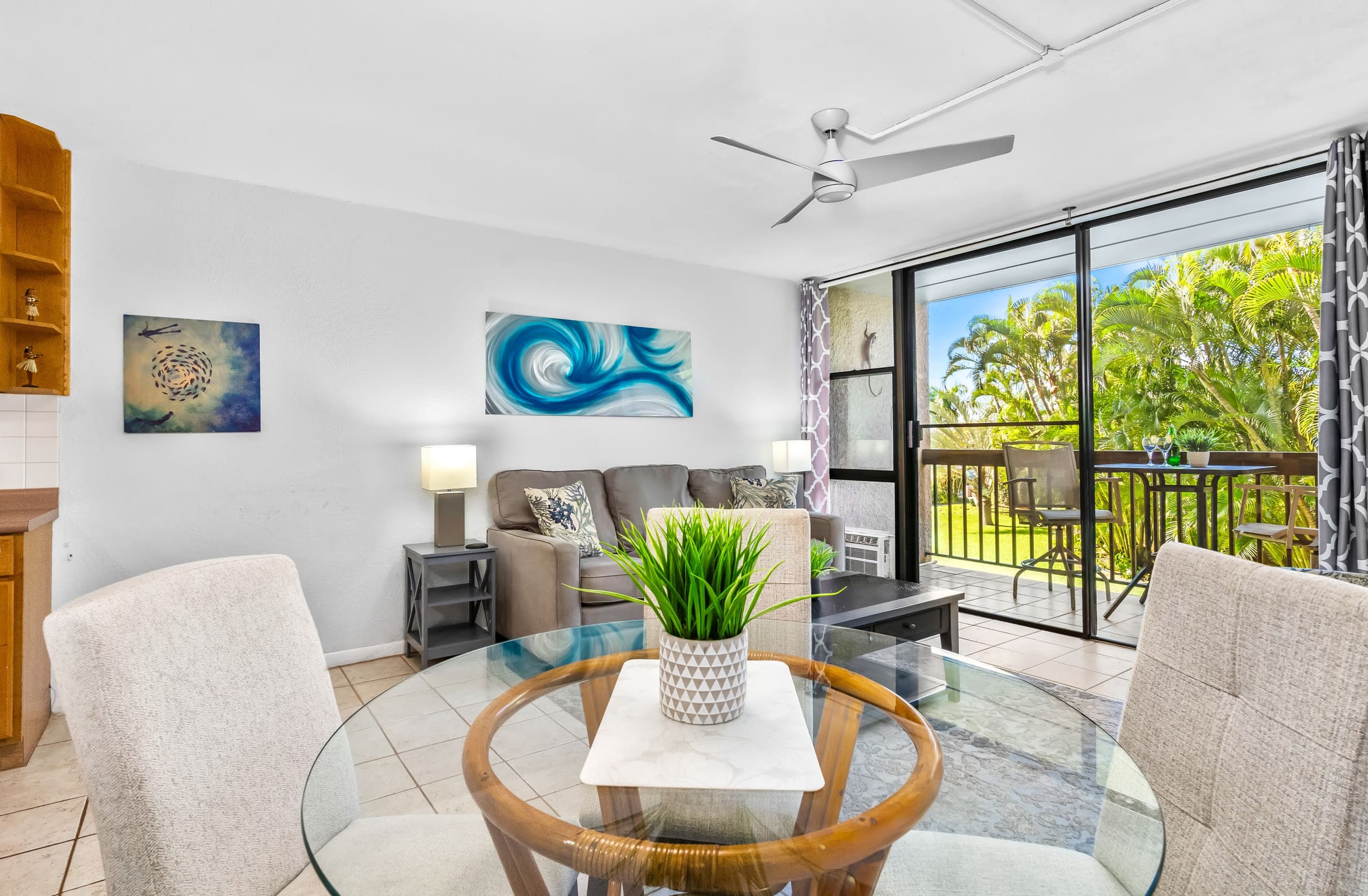 Condo in Kihei · ★4.84 · 1 bedroom · 2 beds · 1 shared bath - Image 3