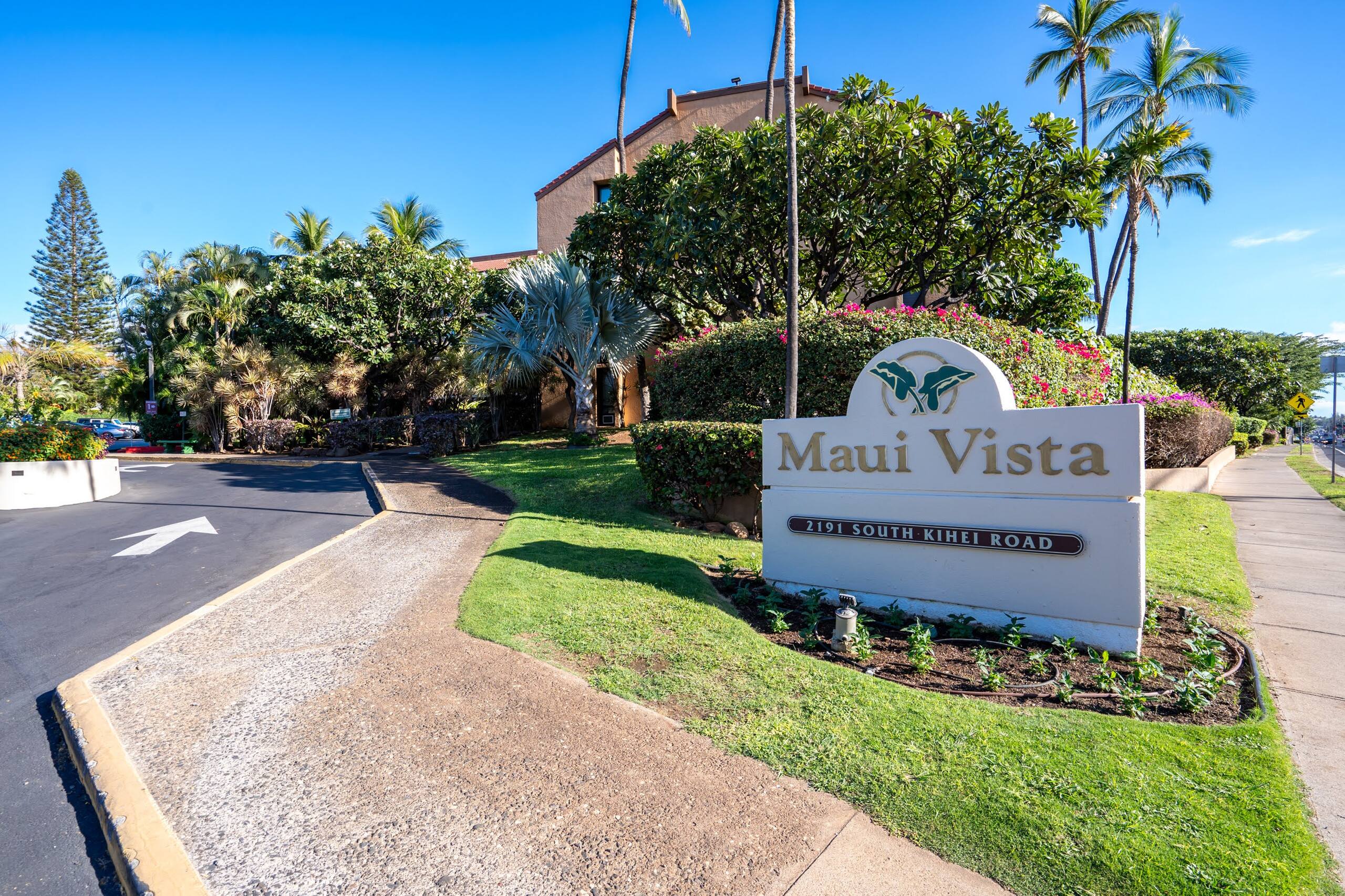 Condo in Kihei · ★4.84 · 1 bedroom · 2 beds · 1 shared bath - Image 31