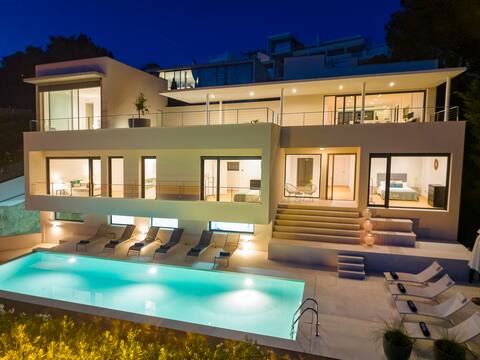 Villa in Ibiza Town, sleeps 10 - Villa Vue