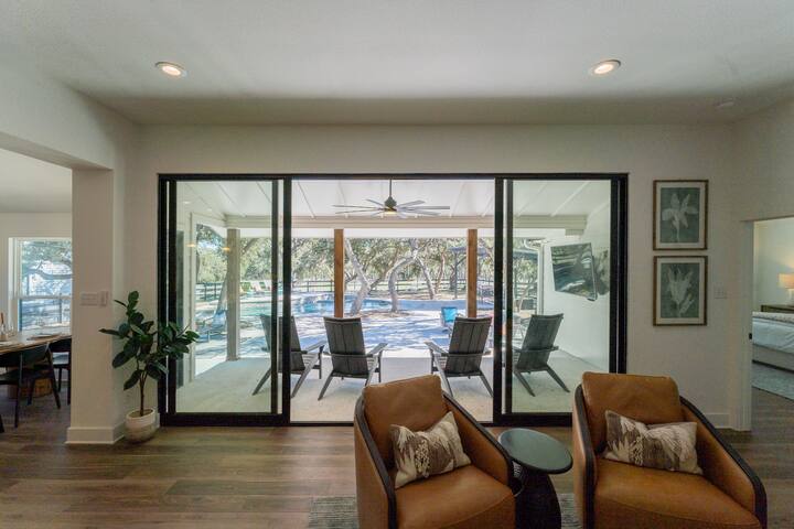 Secluded Hill Country Luxe: Vibes, Pool, Best Spot gallery image 5