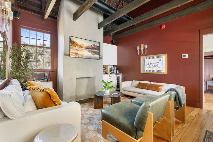 Charming 3br Historic Charleston Home Near King St - Charleston, SC