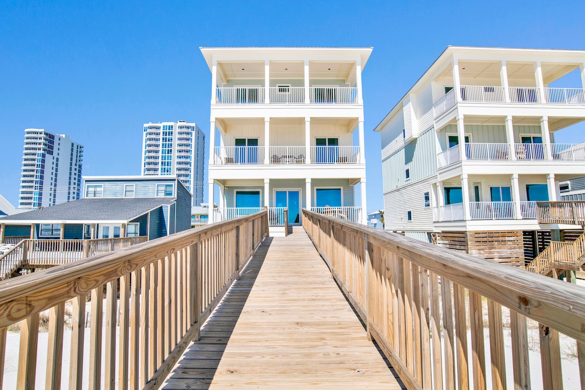 Beachfront Luxury | Private Pool | Elevator | Pet
