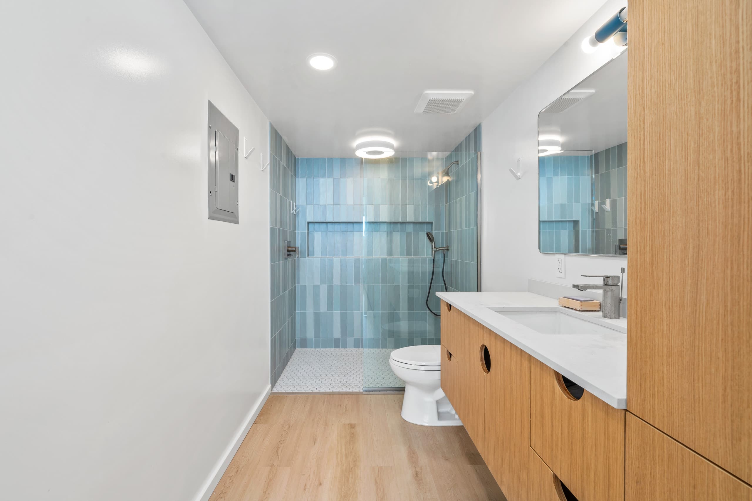Deluxe Oceanfront Remodeled, Ground Floor WB126 - Image 23