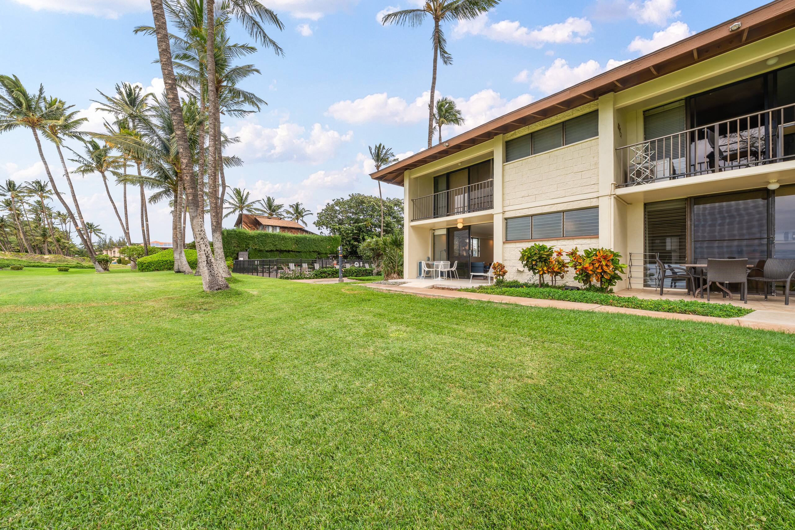 Deluxe Oceanfront Remodeled, Ground Floor WB126 - Image 52