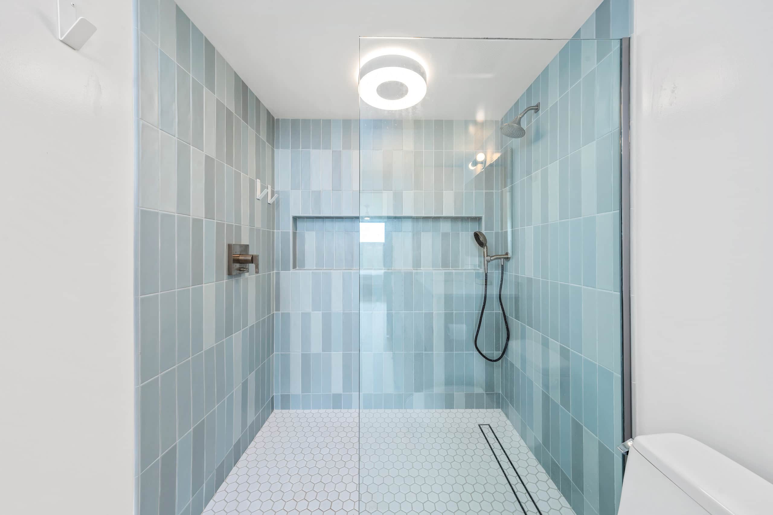 Deluxe Oceanfront Remodeled, Ground Floor WB126 - Image 24