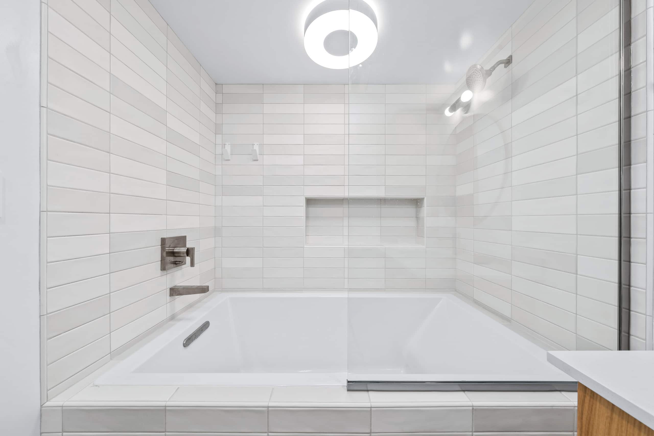 Deluxe Oceanfront Remodeled, Ground Floor WB126 - Image 33