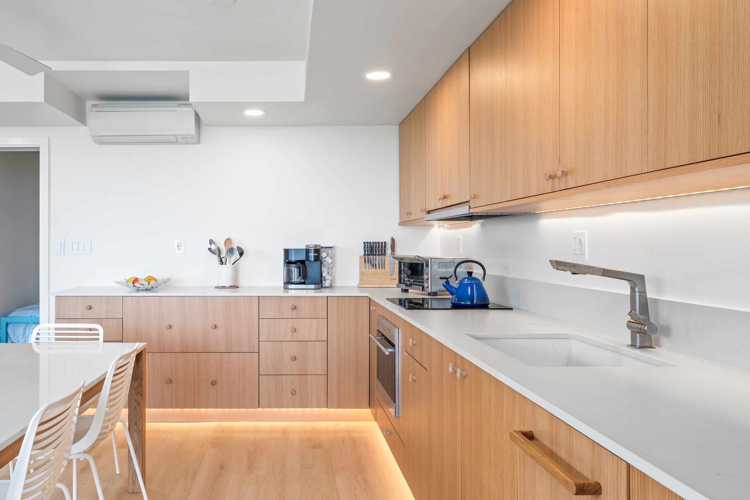 Deluxe Oceanfront Remodeled, Ground Floor WB126 - Image 11