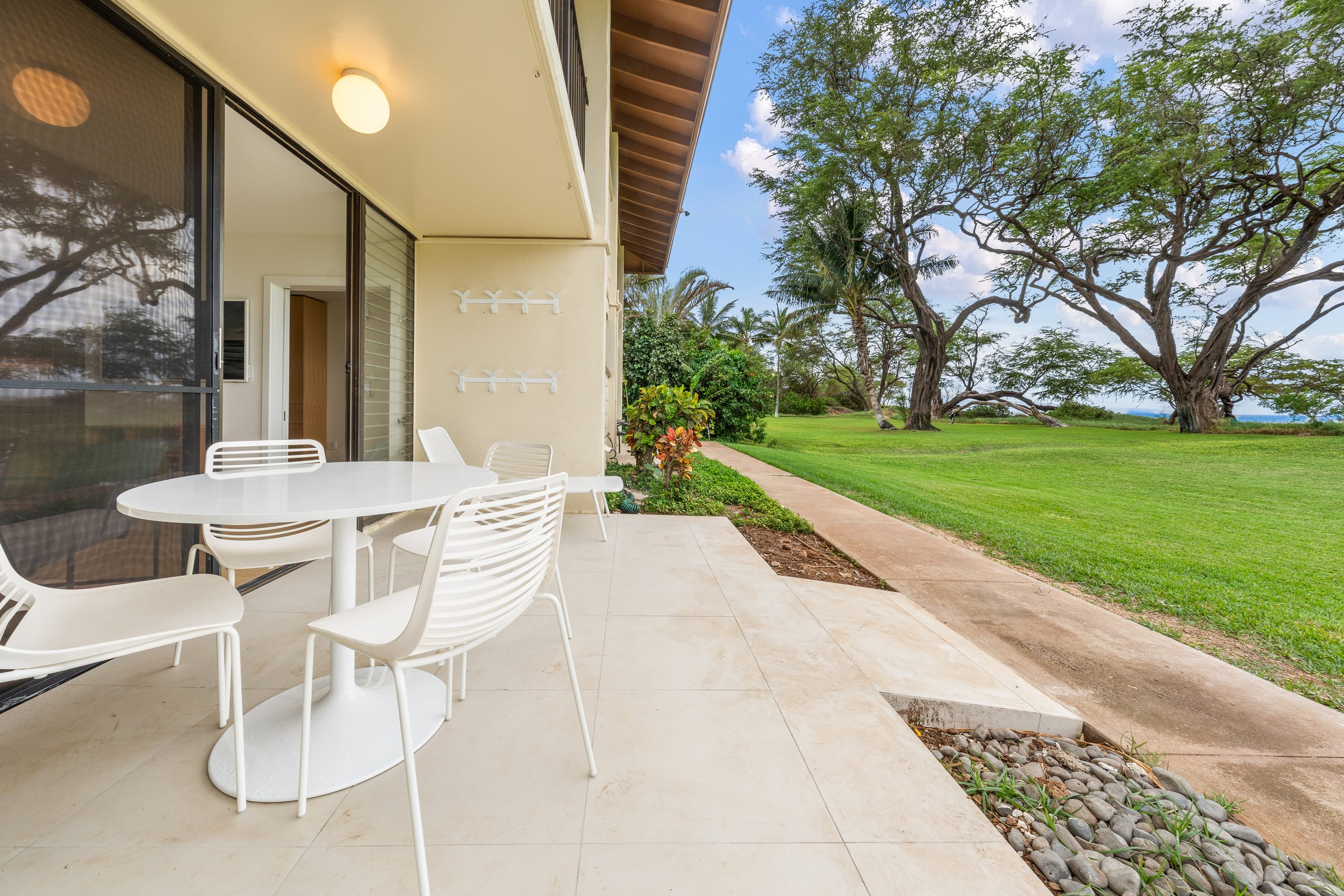 Deluxe Oceanfront Remodeled, Ground Floor WB126 - Image 43