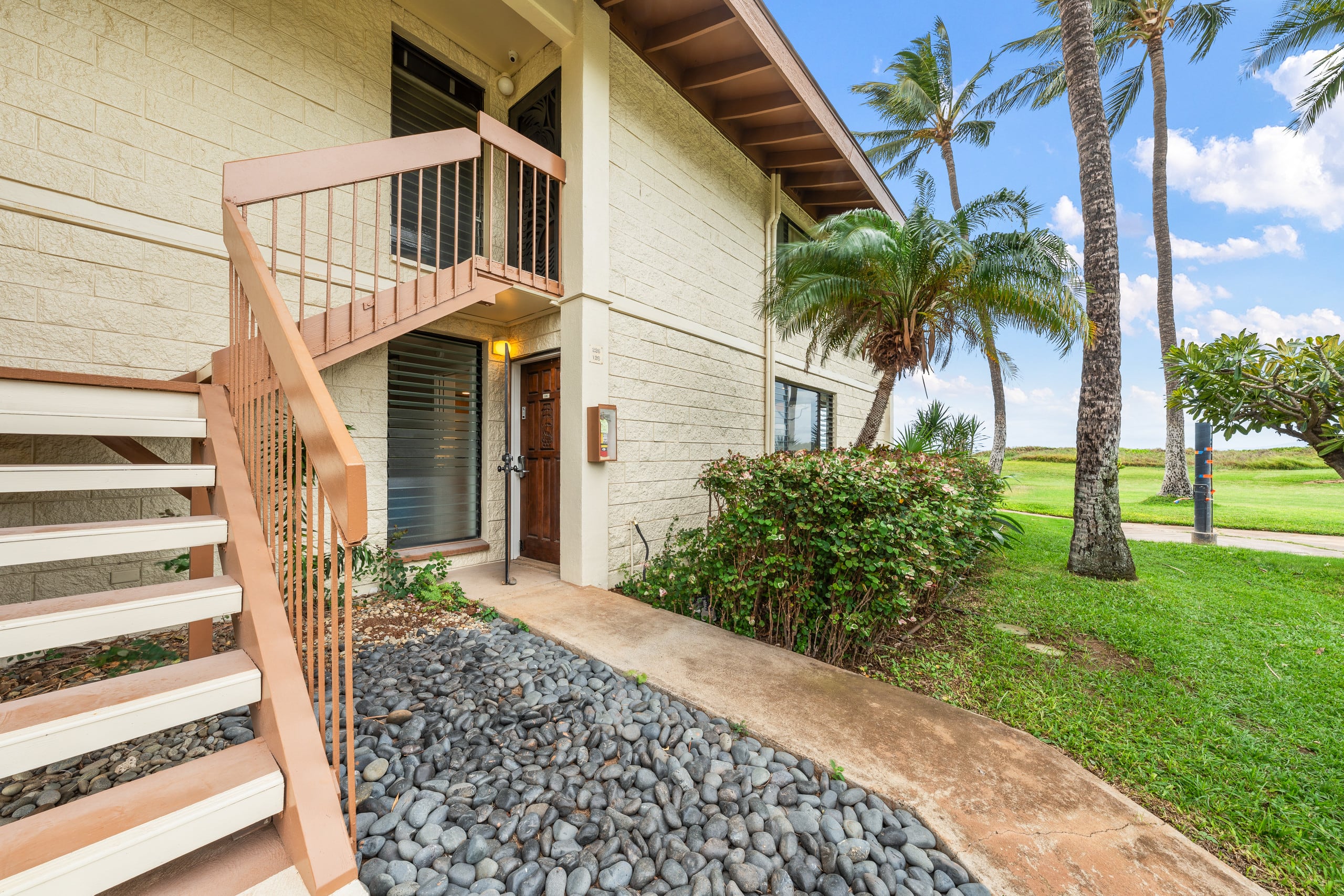 Deluxe Oceanfront Remodeled, Ground Floor WB126 - Image 48
