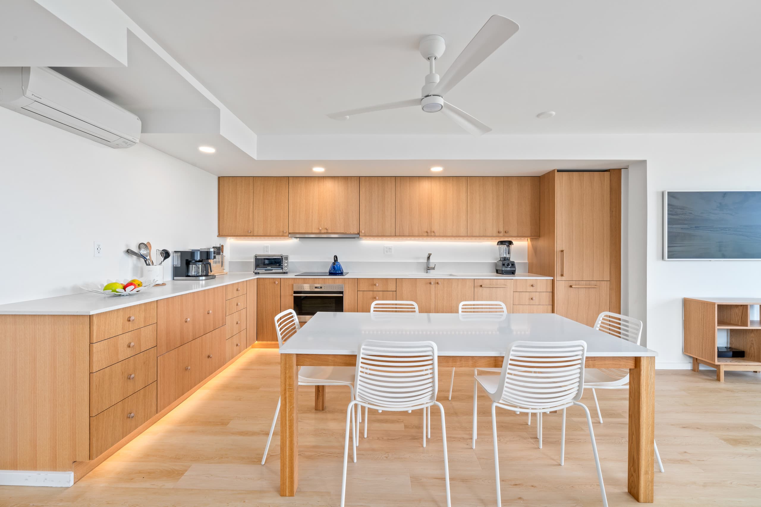 Deluxe Oceanfront Remodeled, Ground Floor WB126 - Image 13