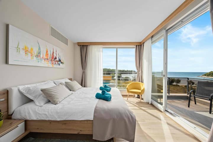 Villa Palma - Seaside Luxury Villa For 6 Person! - Pula