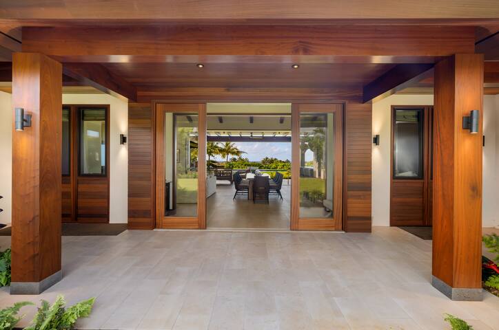 New 5 BR Ocean View Luxury Home w Pool, Spa gallery image 5