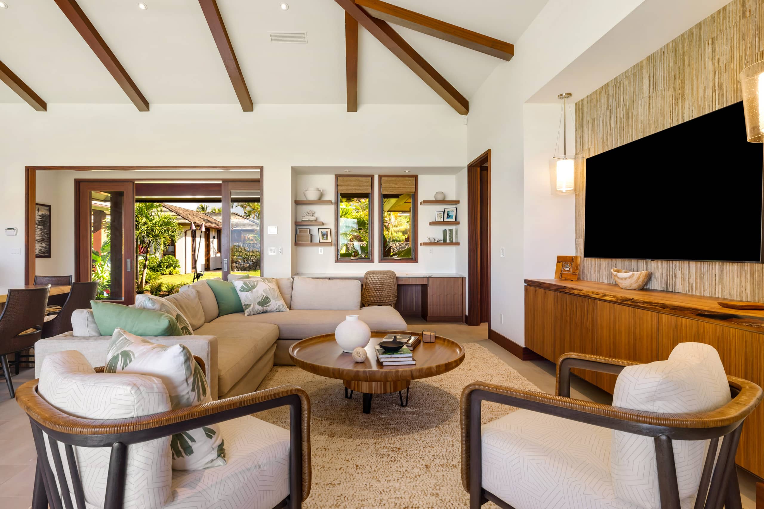 Home in Koloa · ★5.0 · 5 bedrooms · 8 beds · 5.5 baths - Photo 10