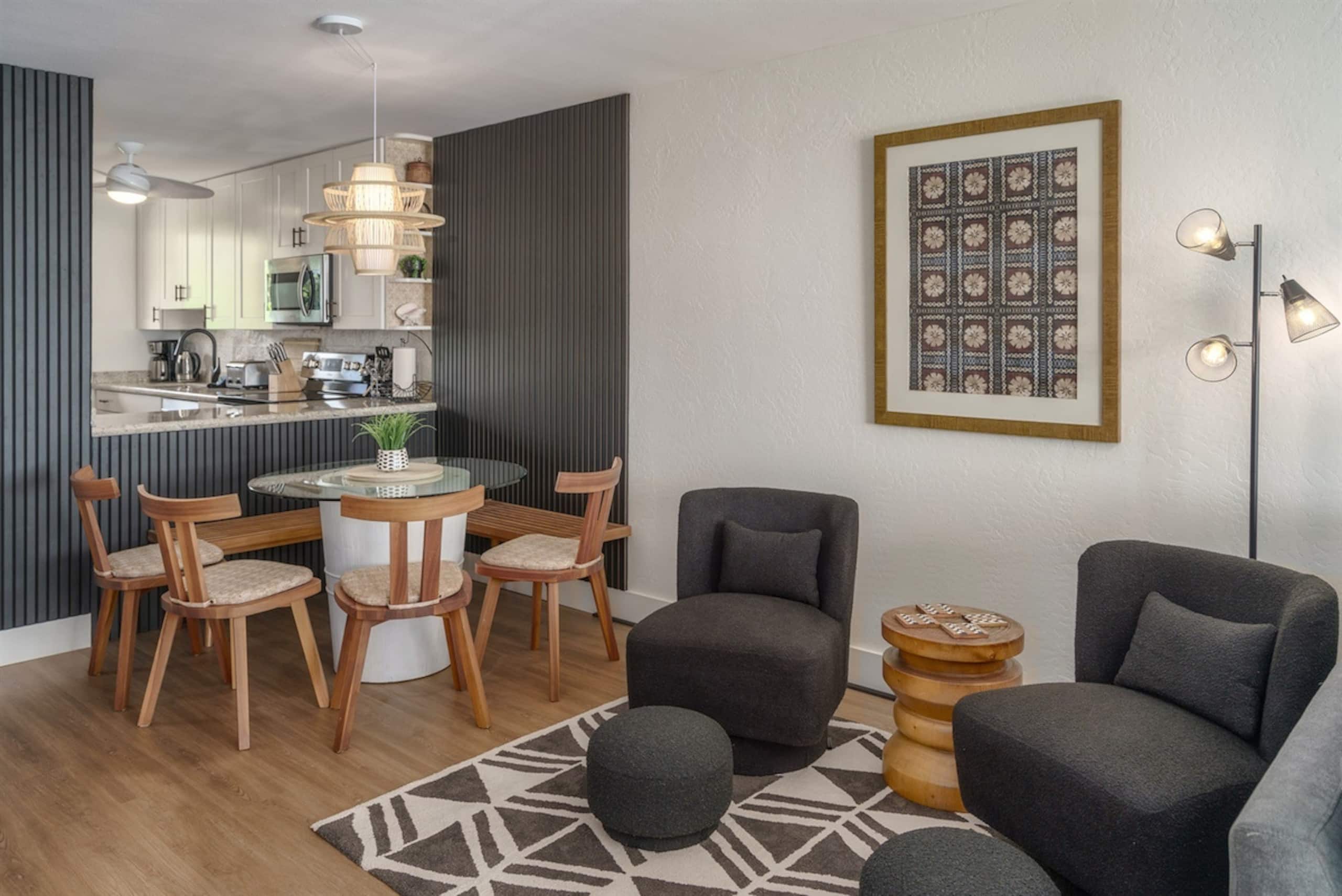 Condo in Wailuku · ★4.98 · 2 bedrooms · 4 beds · 2 baths - Image 11
