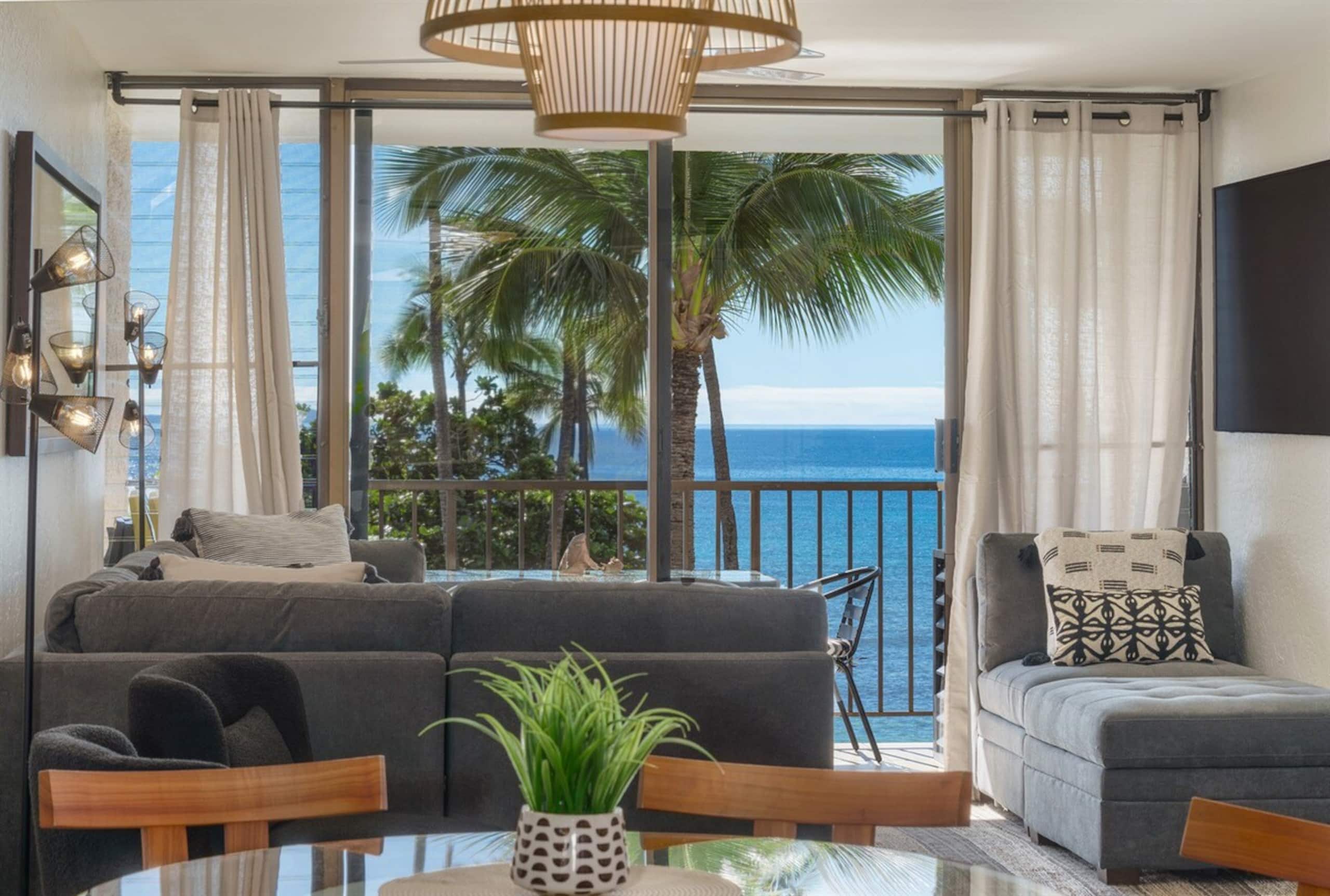 Condo in Wailuku · ★4.98 · 2 bedrooms · 4 beds · 2 baths - Image 5