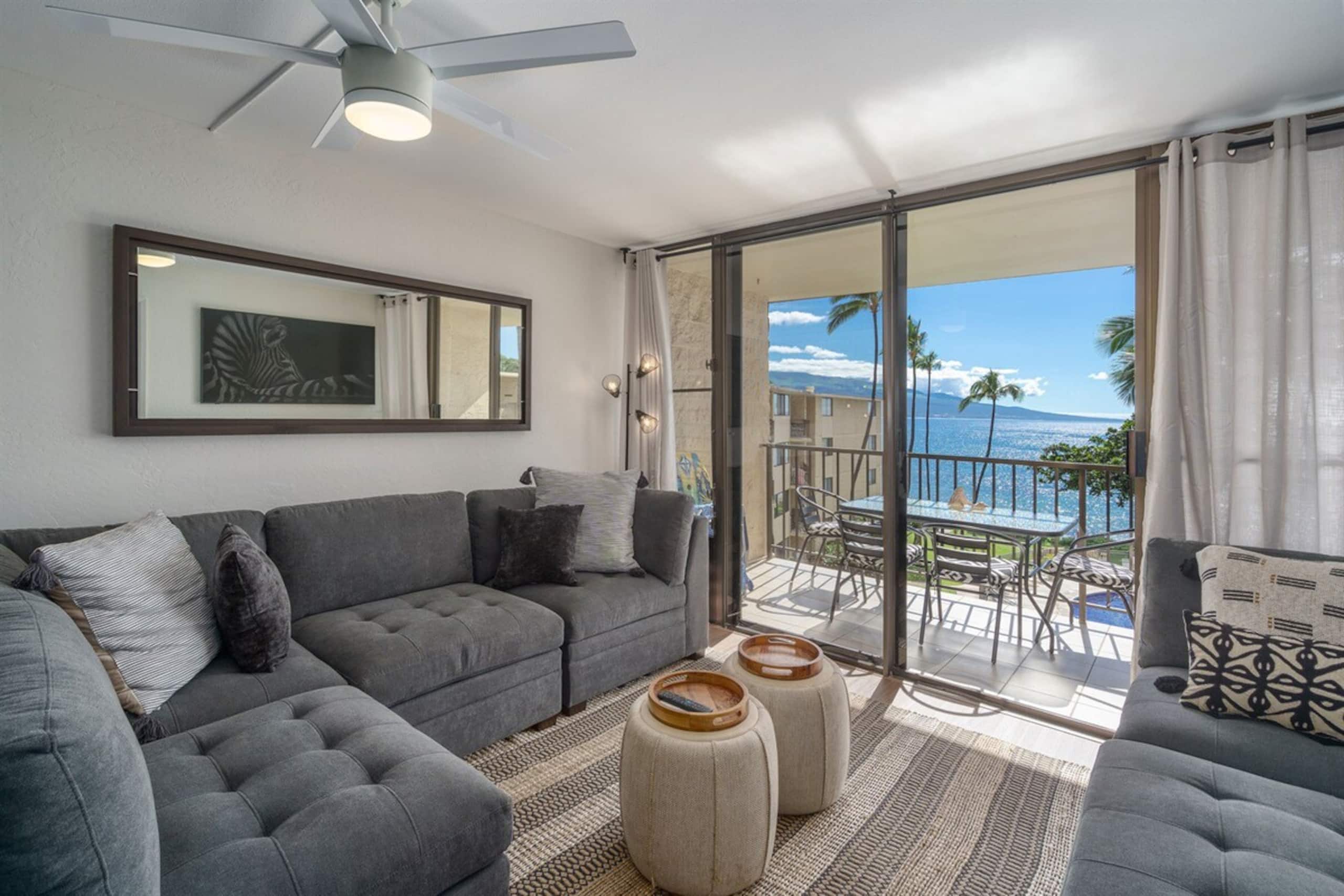 Condo in Wailuku · ★4.98 · 2 bedrooms · 4 beds · 2 baths - Image 2