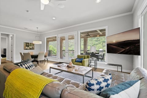 Top Airbnb: Spacious Lake House *Relaxation Mode* in Mansfield River Place