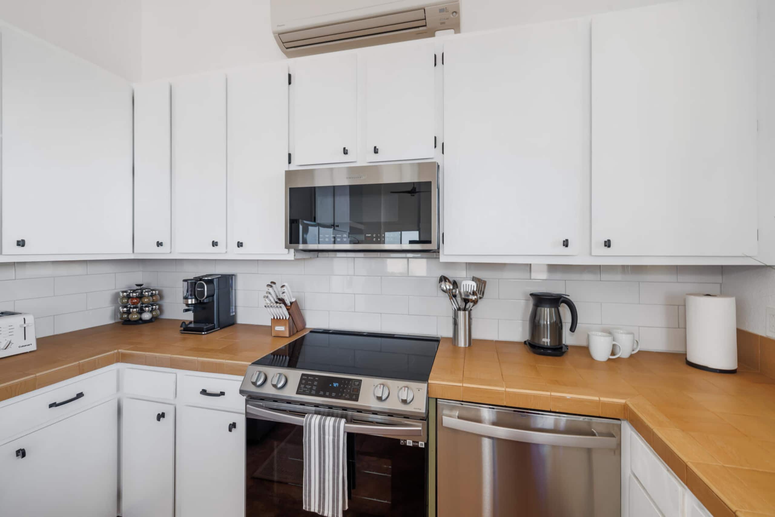 Home in Koloa · ★4.86 · 2 bedrooms · 4 beds · 2 baths - Image 8