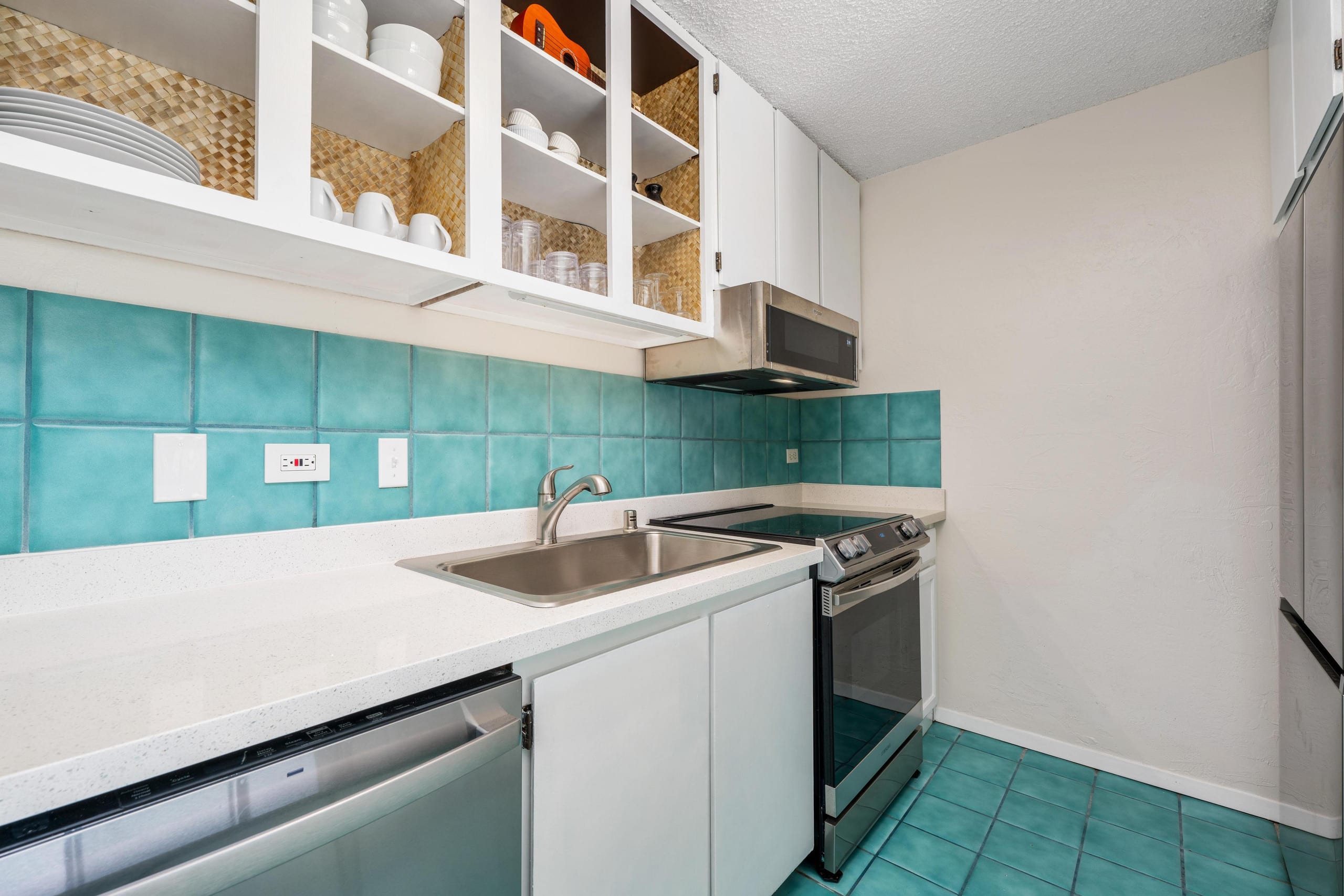 Condo in Kailua-Kona · ★4.78 · 1 bedroom · 2 beds · 1 bath - Image 14