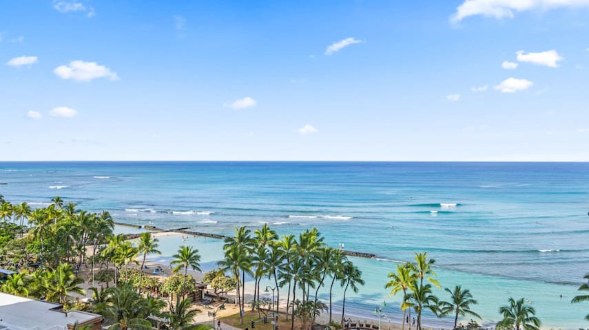 Luxury Oceanfront Waikiki Beach Tower w Ocean View