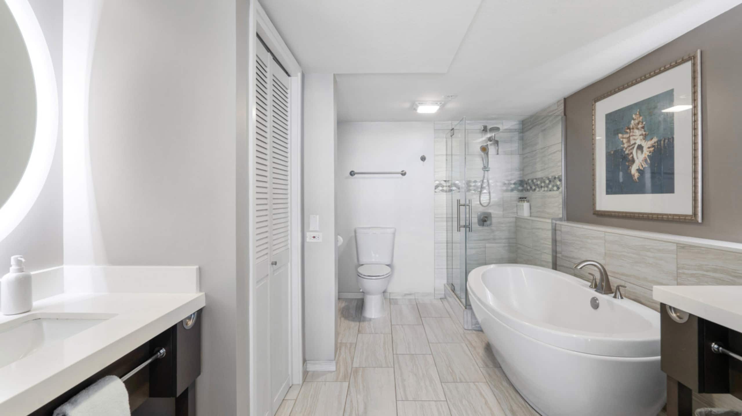 Condo in Honolulu · ★4.96 · 2 bedrooms · 4 beds · 2 private baths - Image 23