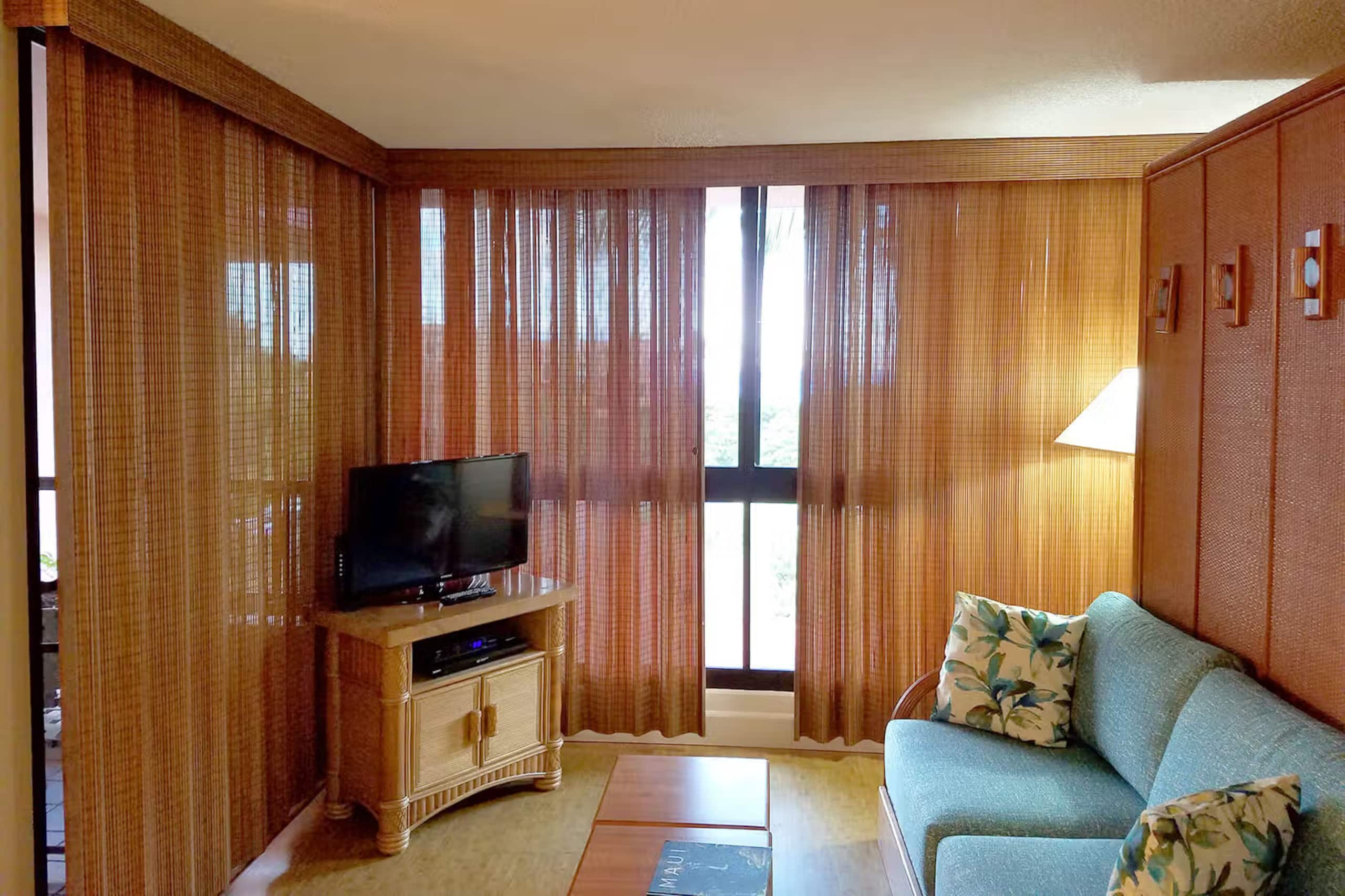 Studio w/ Balcony & Full Kitchen | Access to Pool - Photo 7