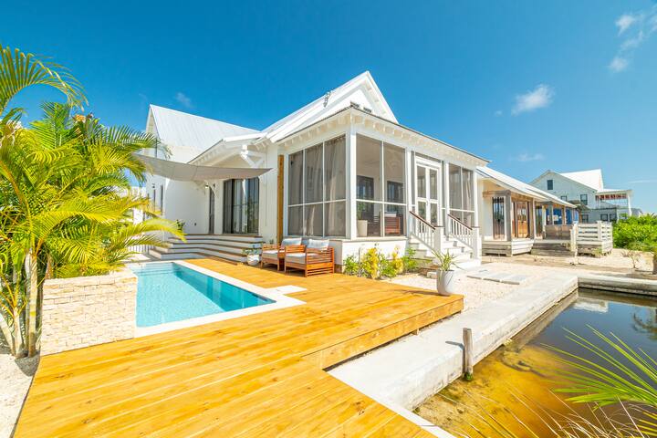 Java Villa Paradise + The PoolClub at Mahogany Bay gallery image 2