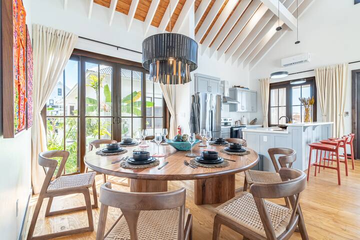 Java Villa Paradise + The PoolClub at Mahogany Bay gallery image 3