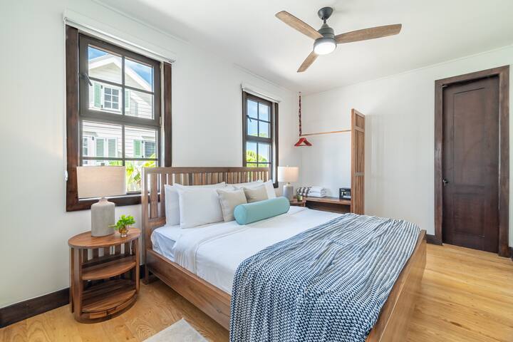 Java Villa Paradise + The PoolClub at Mahogany Bay gallery image 4