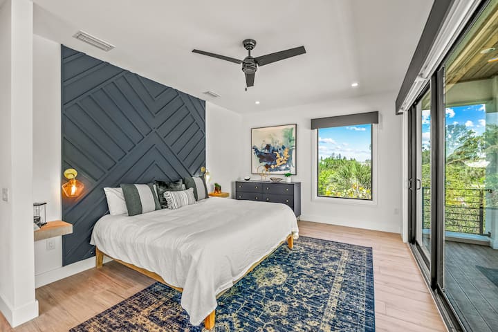 Phòng ngủ chính, tầng 3 - King