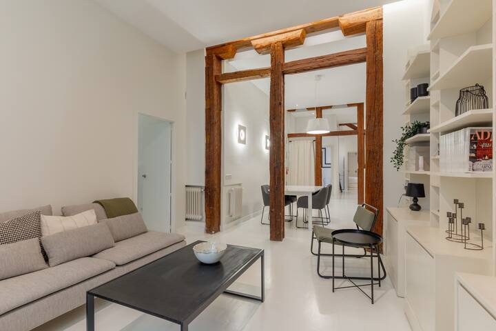 Spacious & modern-3Bedrooms 2Bathrooms-Plaza Mayor gallery image 2