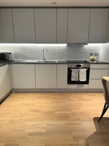 Exquisite 2-Bed Apartment in Central London gallery image 5