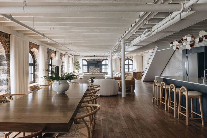 Dream 2 floor Penthouse|4BD-4BA|Old Mtl gallery image 3