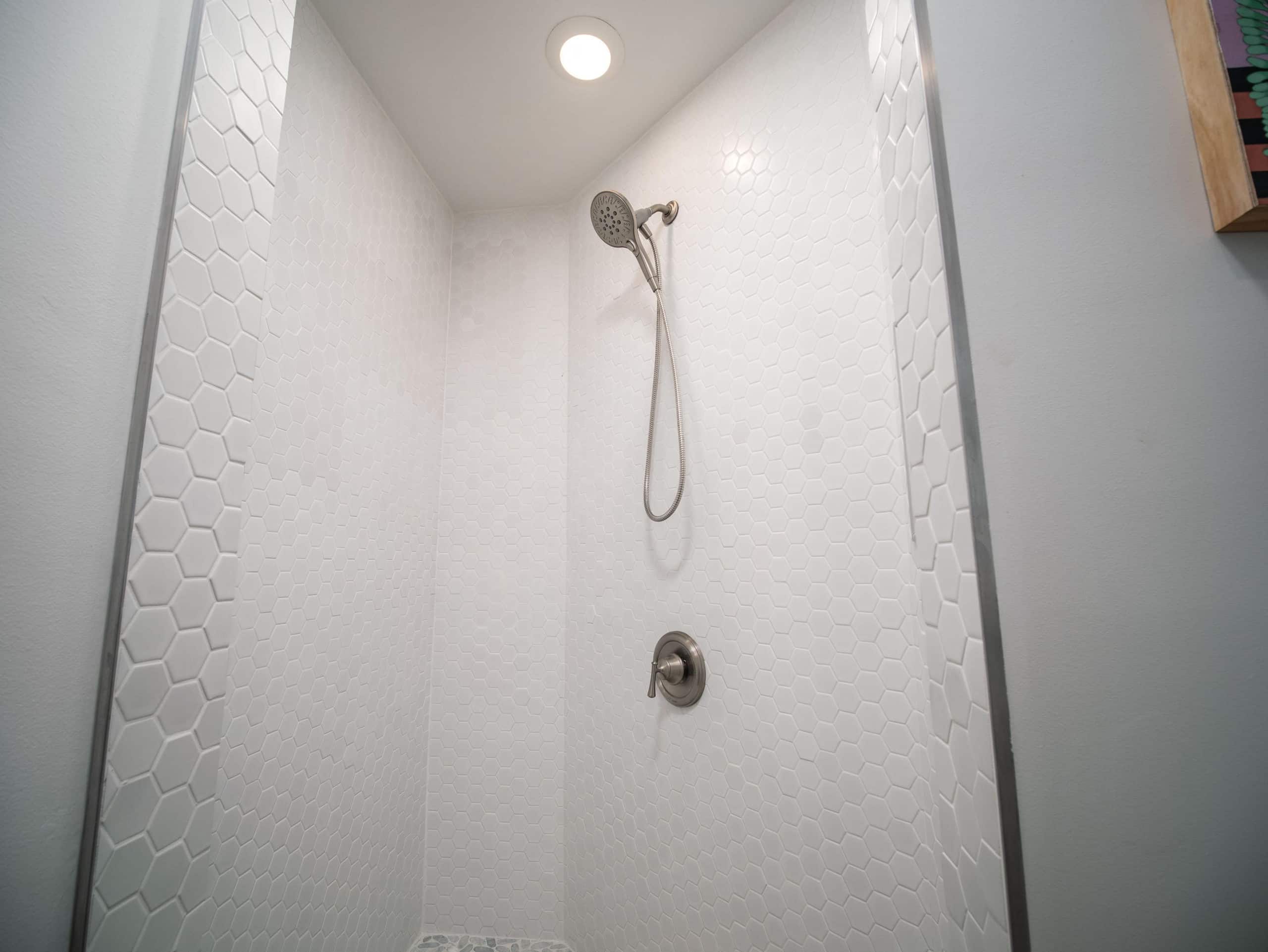Condo in Kihei · ★5.0 · 2 bedrooms · 2 beds · 2 baths - Image 26