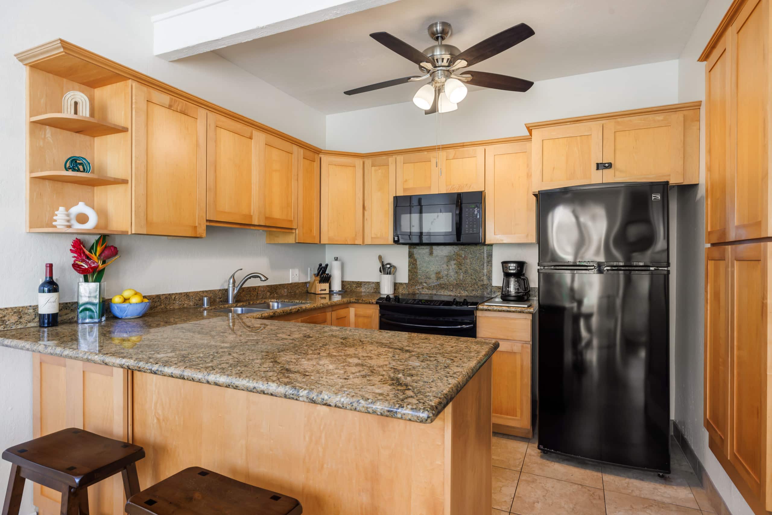 Condo in Koloa · ★4.8 · 2 bedrooms · 2 beds · 2 baths - Image 5