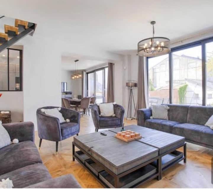 Maison Pour 18 Personnes Avec Cinéma Place Morny - Deauville