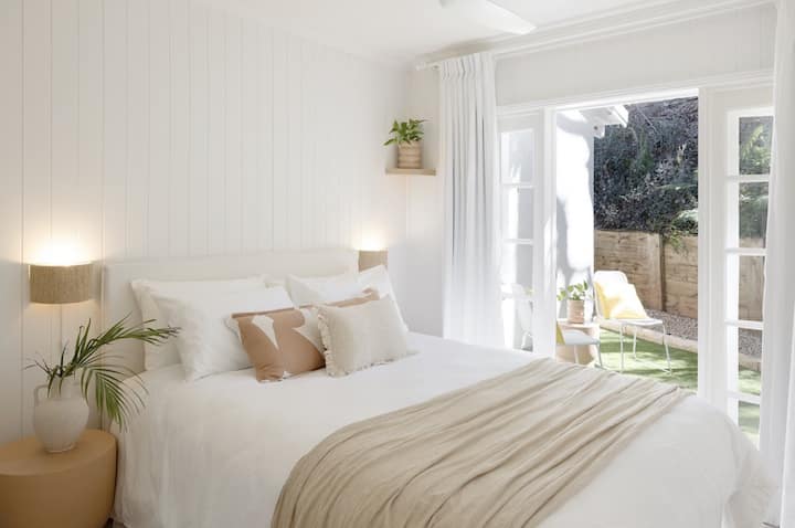 סוויטת קווין 4 נפתחת למרפסת גן