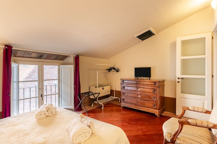 Room Trionfo All'anfiteatro - Affitti Brevi Italia - Lucca