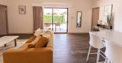 Villa-Premium-Ensuite with Bath-Pool view