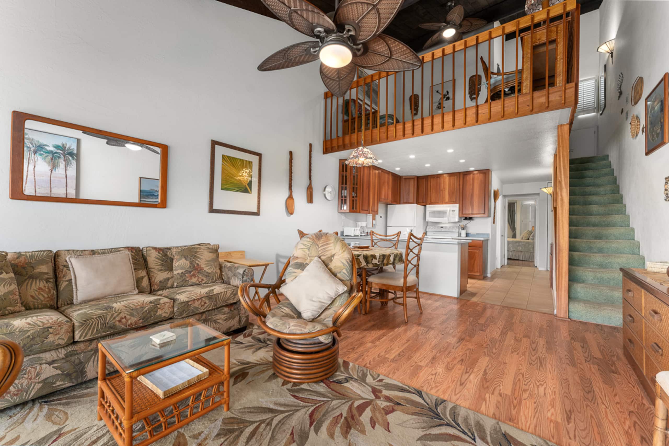 Conveniently located two bedroom two bath HK319 - Image 3