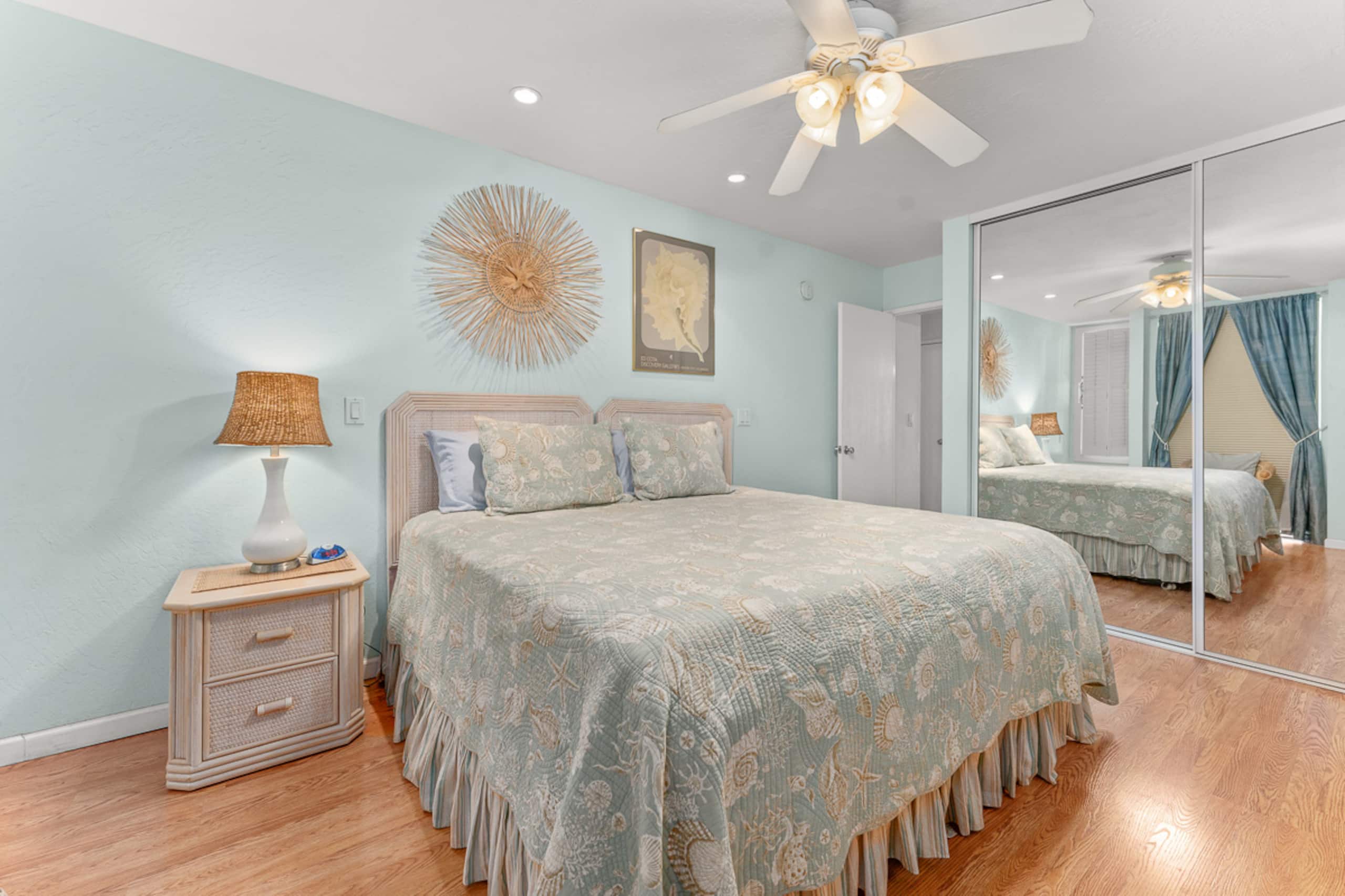 Conveniently located two bedroom two bath HK319 - Image 18