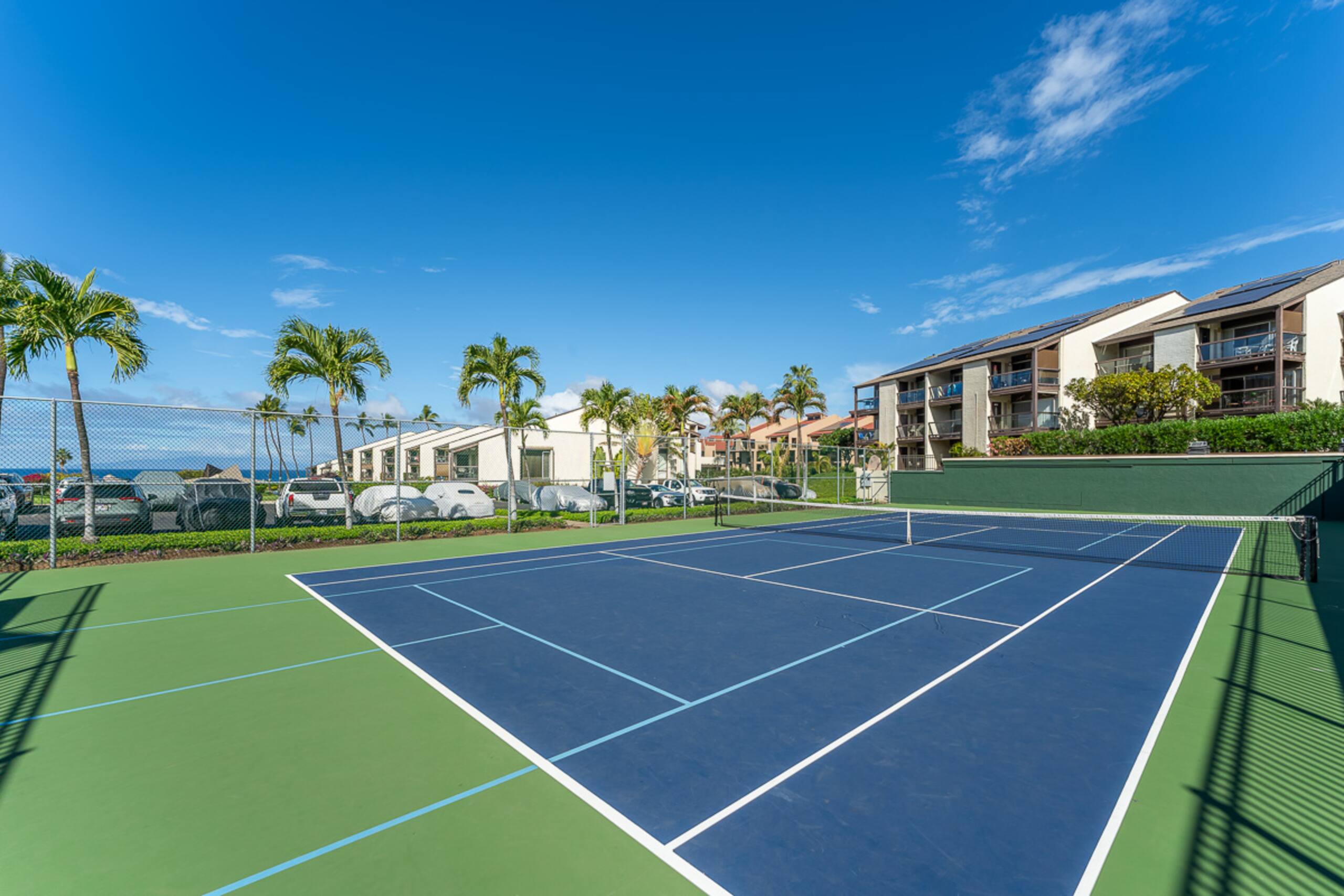 Conveniently located two bedroom two bath HK319 - Image 33