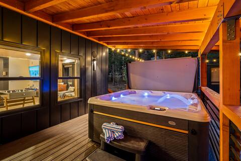 Hot Tub|Pet Friendly|Arcade Games and Foosball