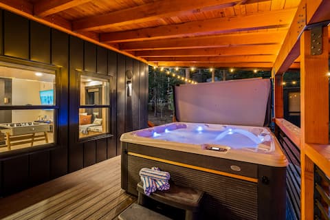Hot Tub|Pet Friendly|Arcade Games and Foosball