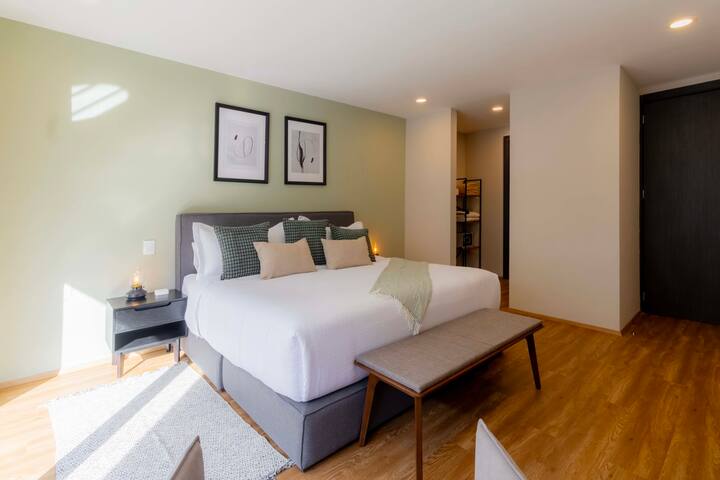 Capitalia | Balcony & Parking, Near Masaryk gallery image 3