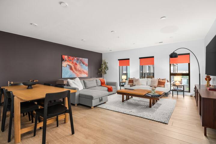 The Socialite – Luxe DT Nashville Retreat gallery image 5