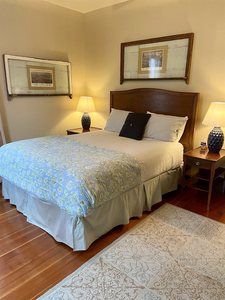 2-ри кат, брачен кревет (широк 180-220 см